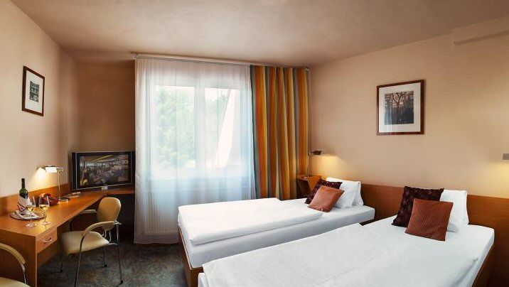 Hotel Benica photo 1 - full size