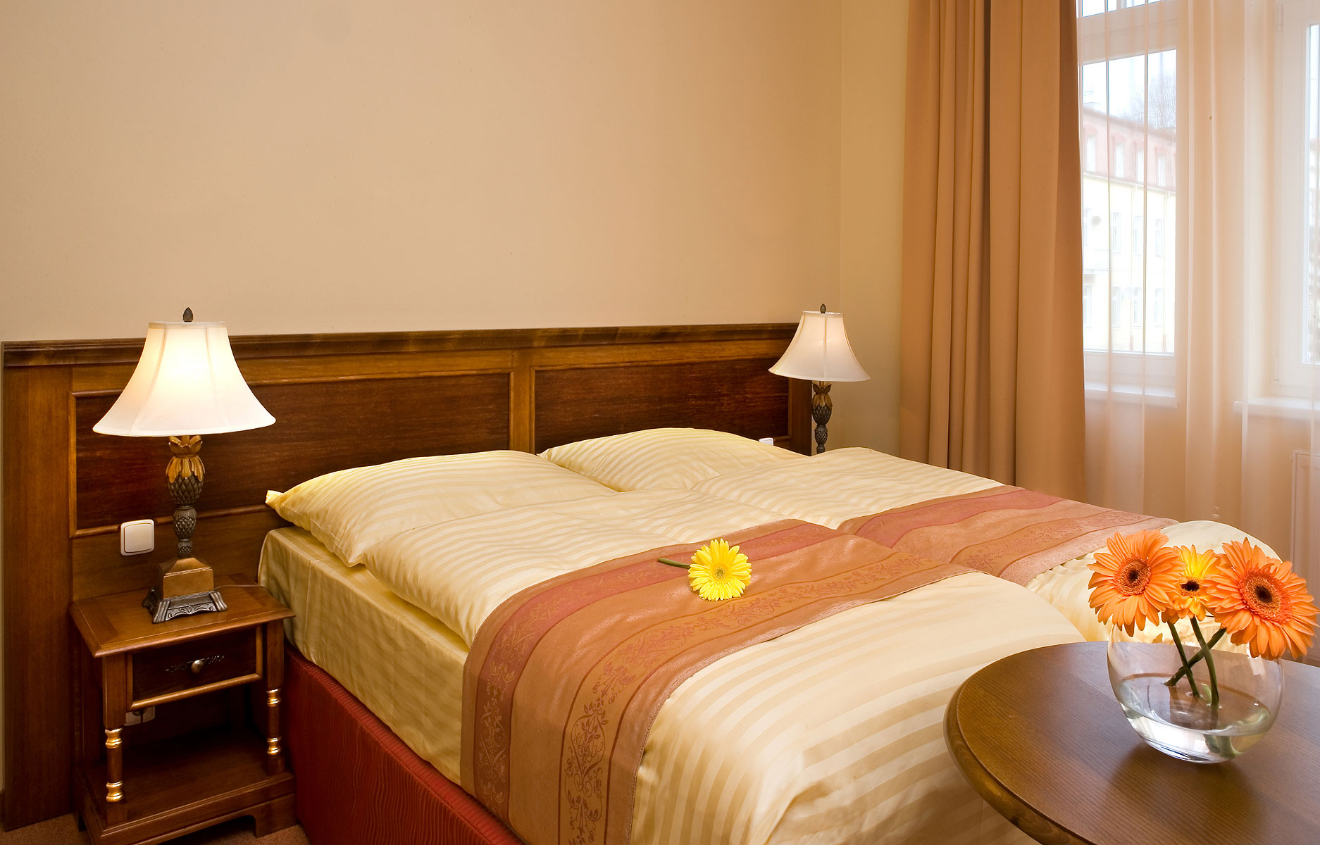 HOTEL CONTINENTAL MARIÁNSKÉ LÁZNĚ continental1.jpg