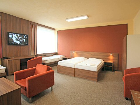 Hotel Mas photo 1 - full size