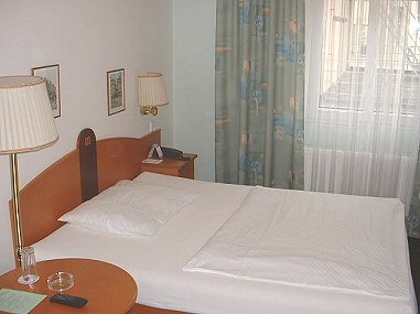 Hotel Merkur photo 2