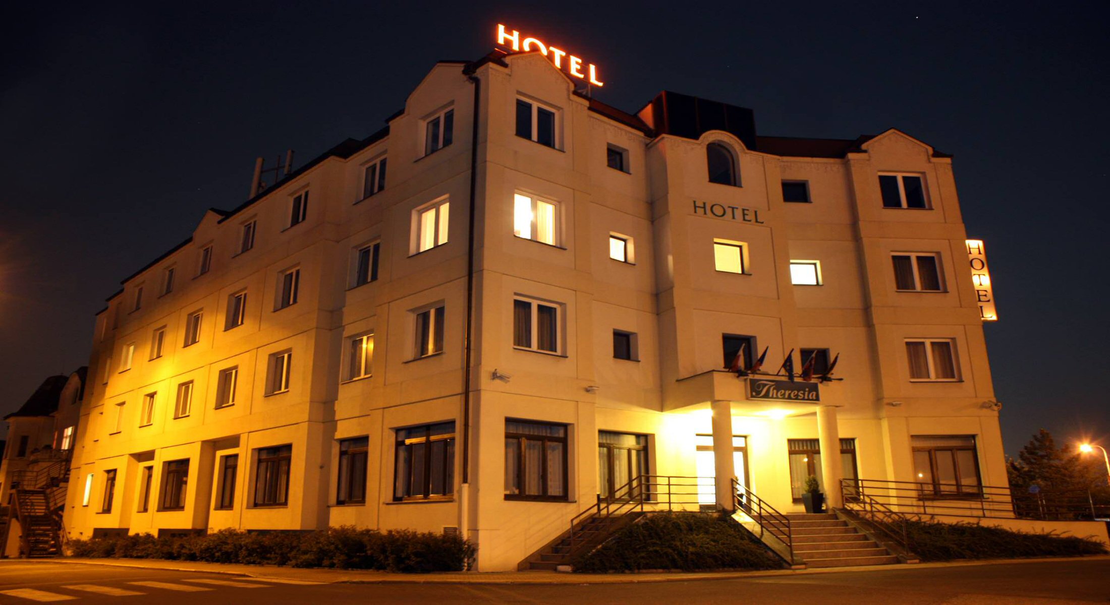 Hotel Theresia photo 1 - full size