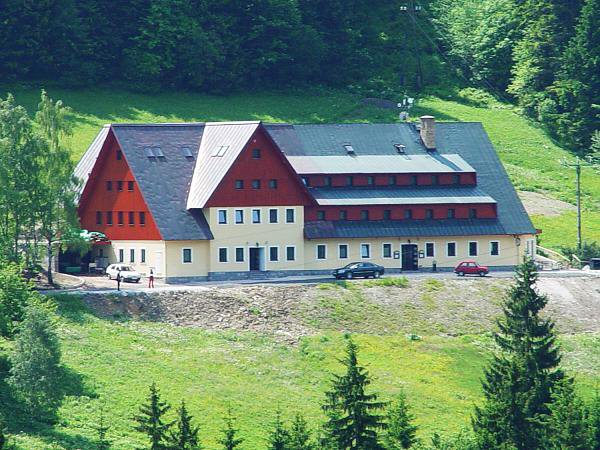 Hotelu Alpina pindlerv Mln 3