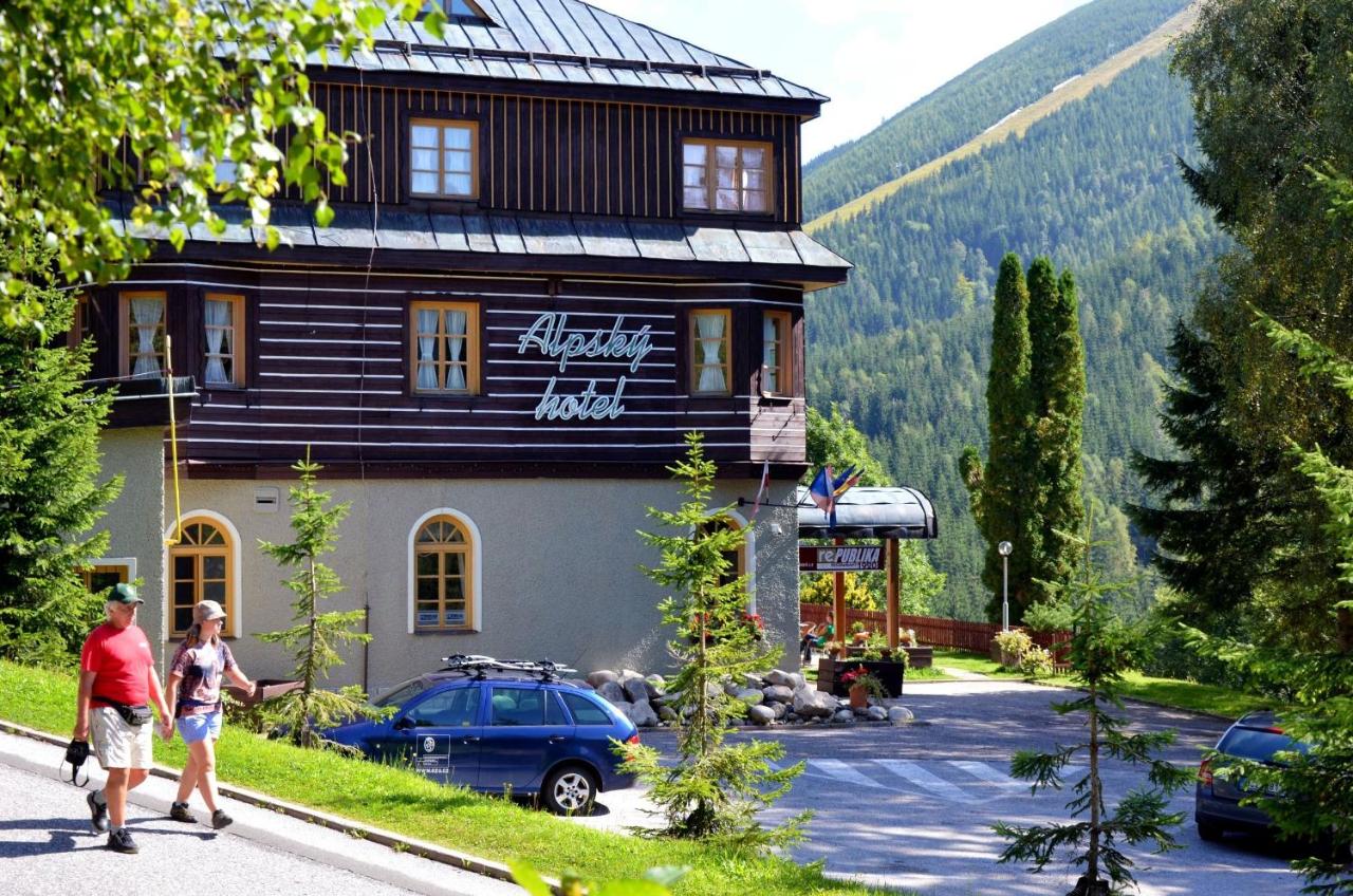 Hotelu Alpsk pindlerv Mln 10