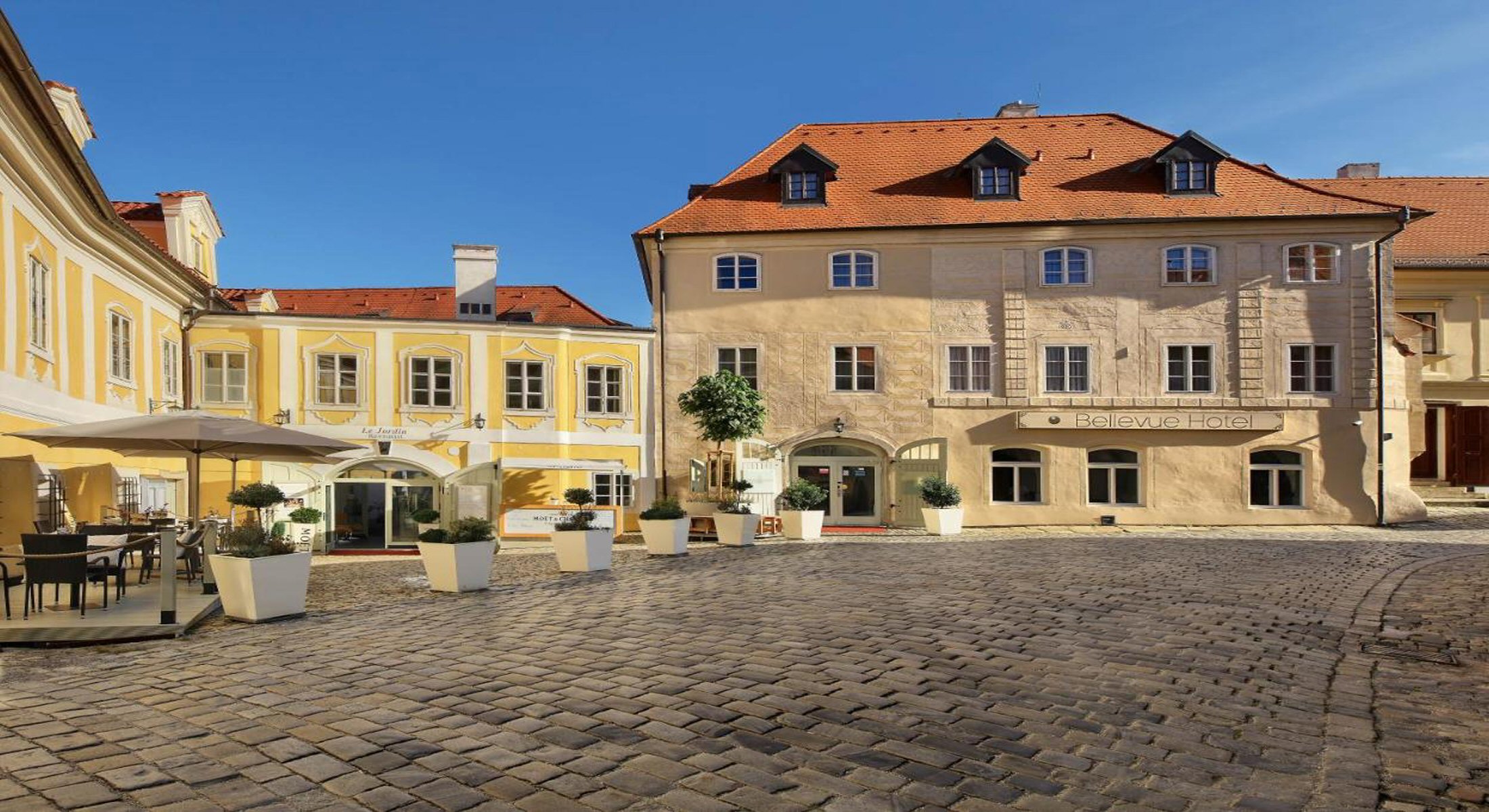 Hotel Bellevue esk Krumlov