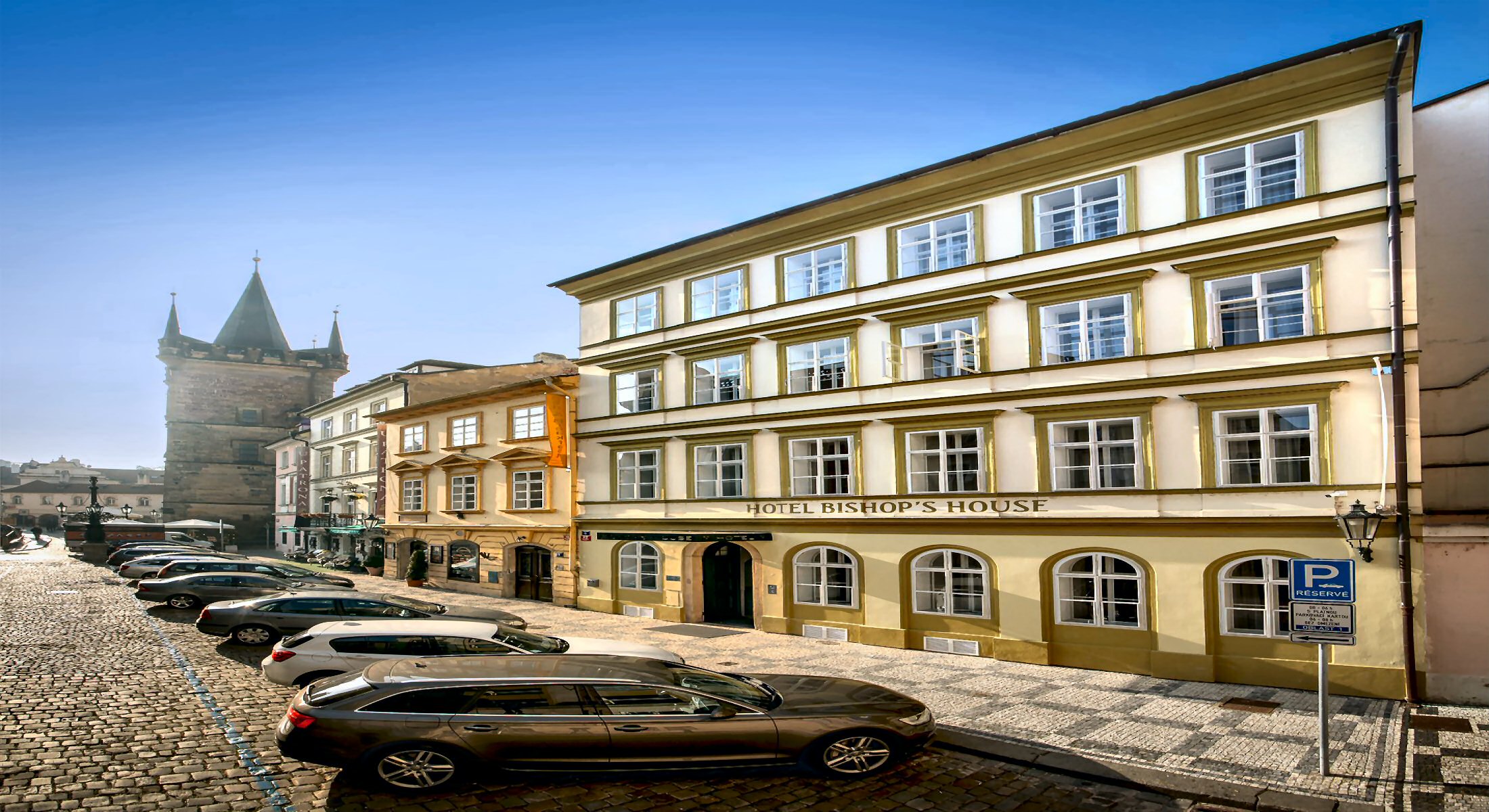 HOTEL BISHOPS HOUSE PRAGUE biskup1.jpg