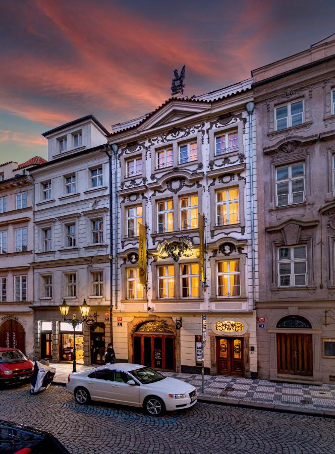 Hotelu ern Orel Praha 12