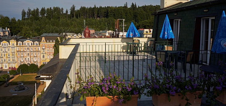 Hotelu Flora Marinsk Lzn 8