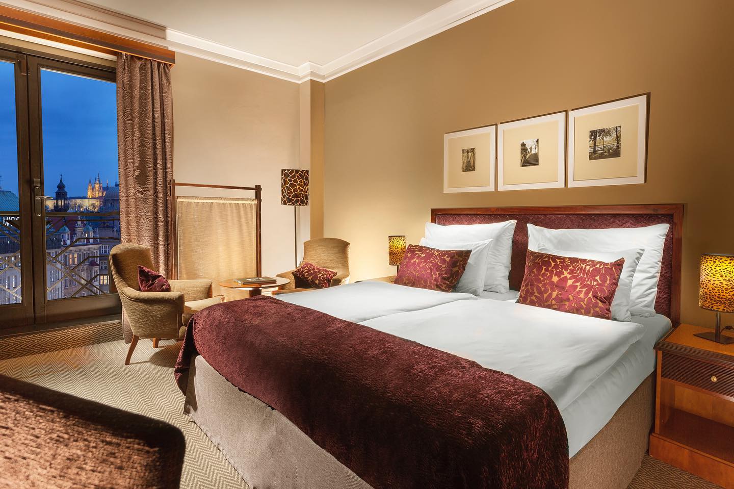 HOTEL JALTA PRAGUE jalta2.jpg