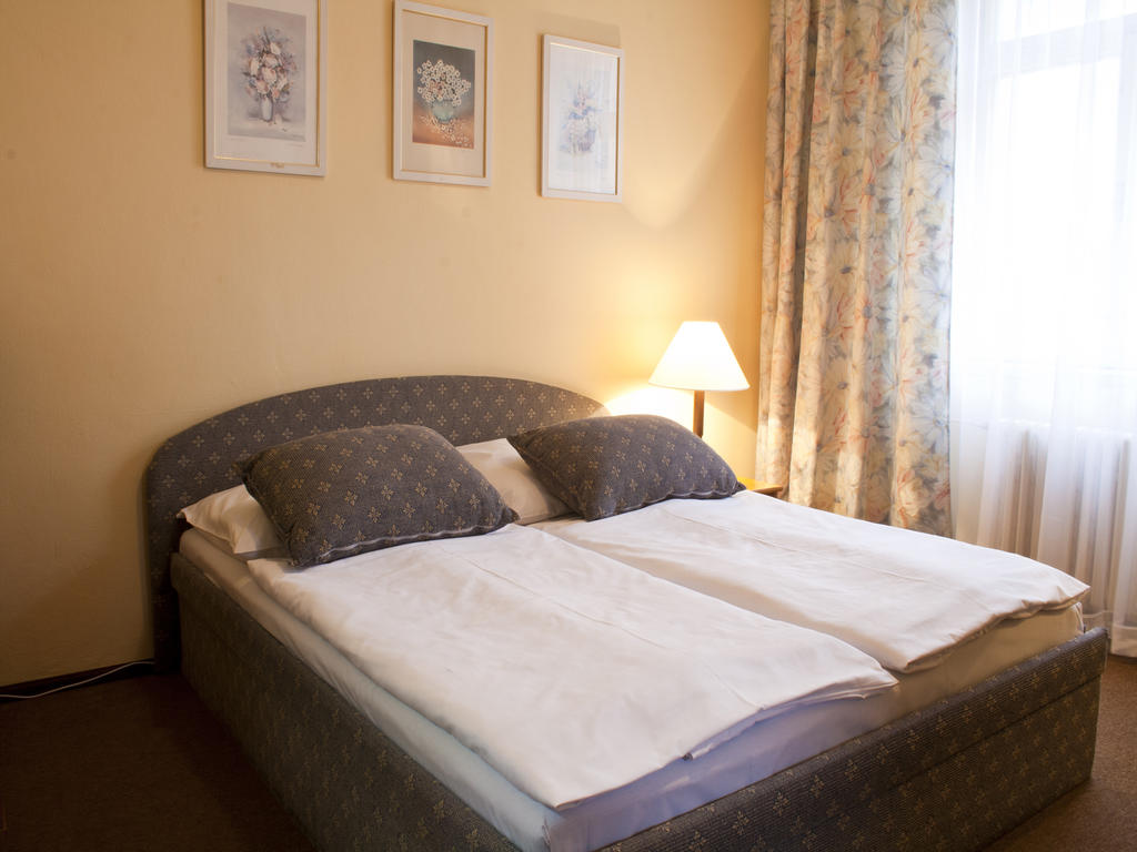 Hotelu EA Jasmn Praha 12