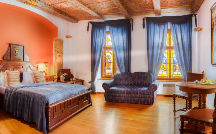 HOTEL KING CHARLES PRAGUE charles1.jpg
