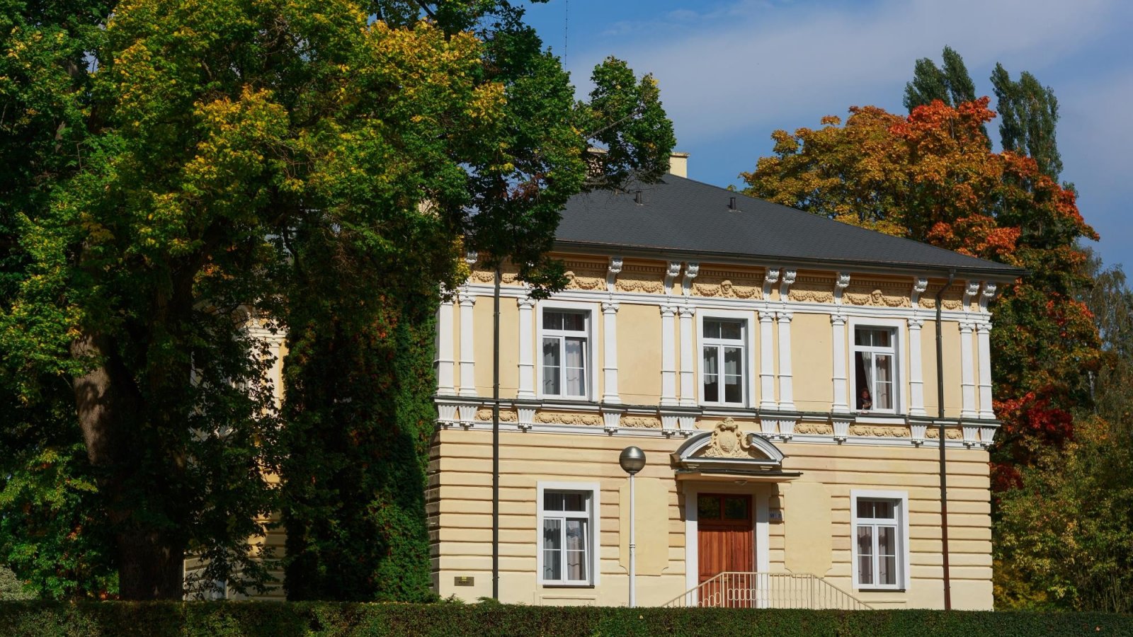 Hotel dm Palack Konstantinovy Lzn