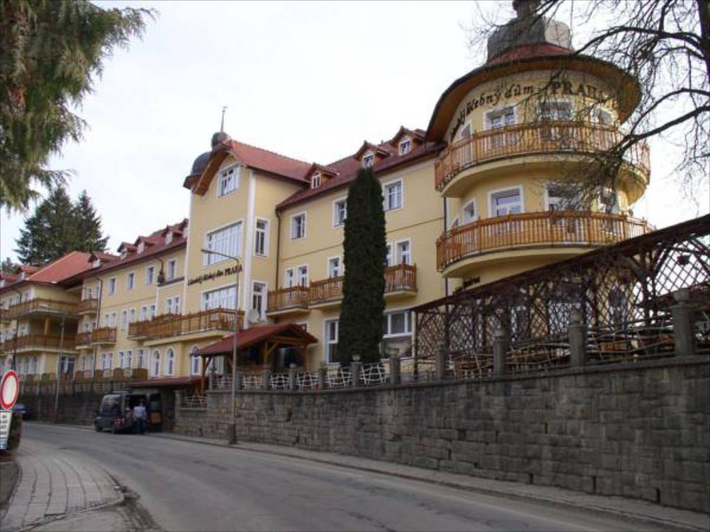 Hotelu Praha Luhaovice 10
